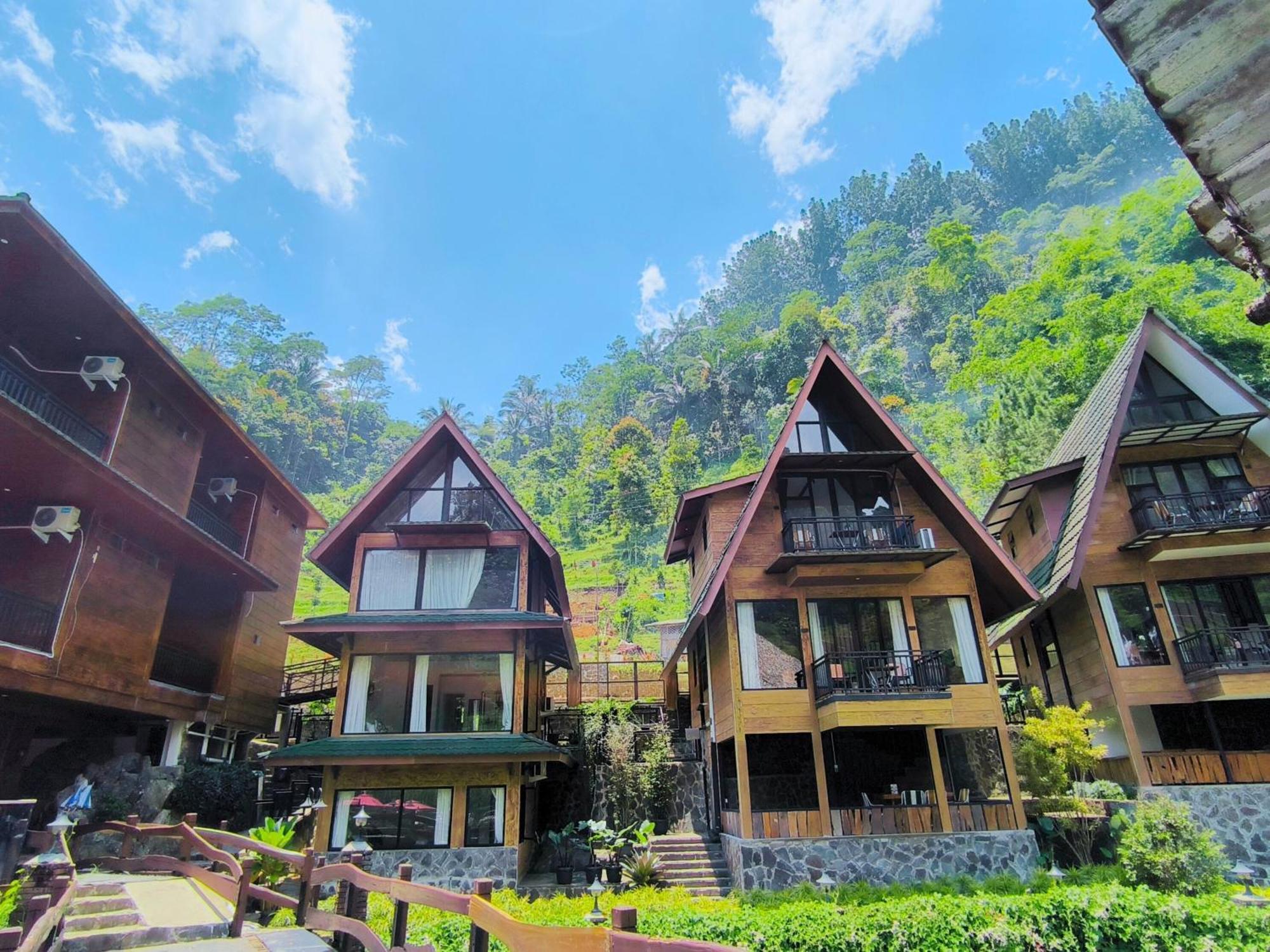 Bayan Village Baturraden Kültér fotó